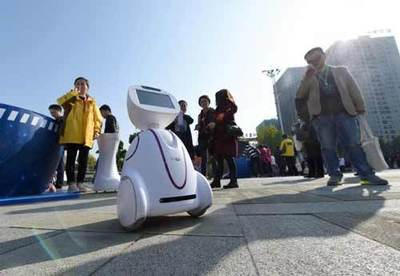 中国迅速成为全球AI工厂 港媒称AI革命离不开中国人力与智能语音机器人的崛起